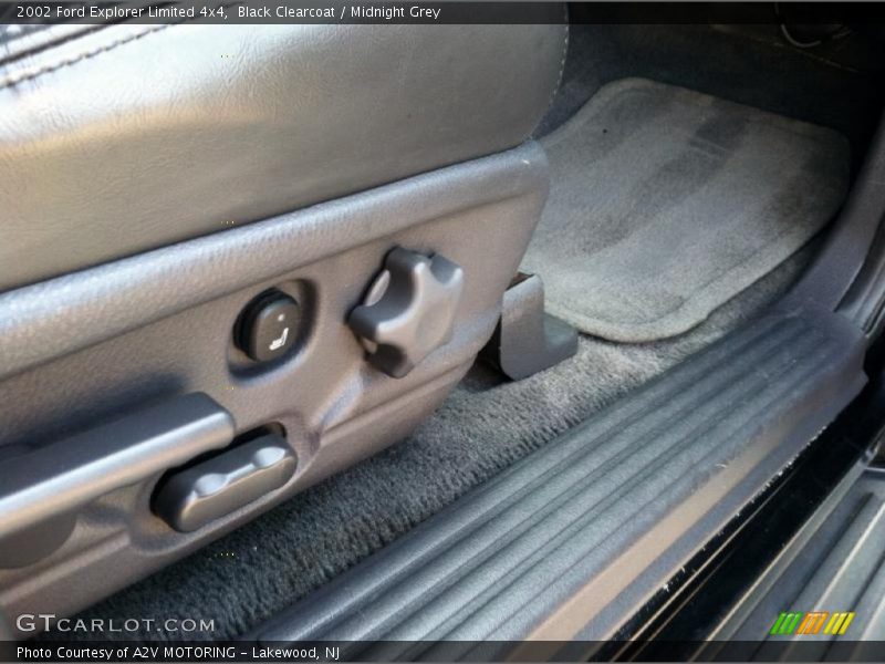 Black Clearcoat / Midnight Grey 2002 Ford Explorer Limited 4x4
