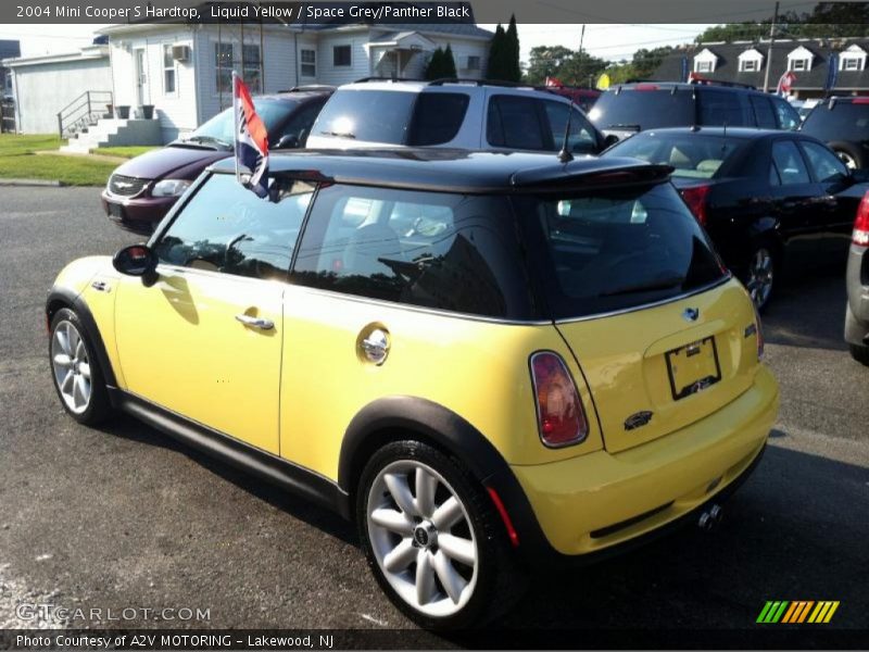 Liquid Yellow / Space Grey/Panther Black 2004 Mini Cooper S Hardtop