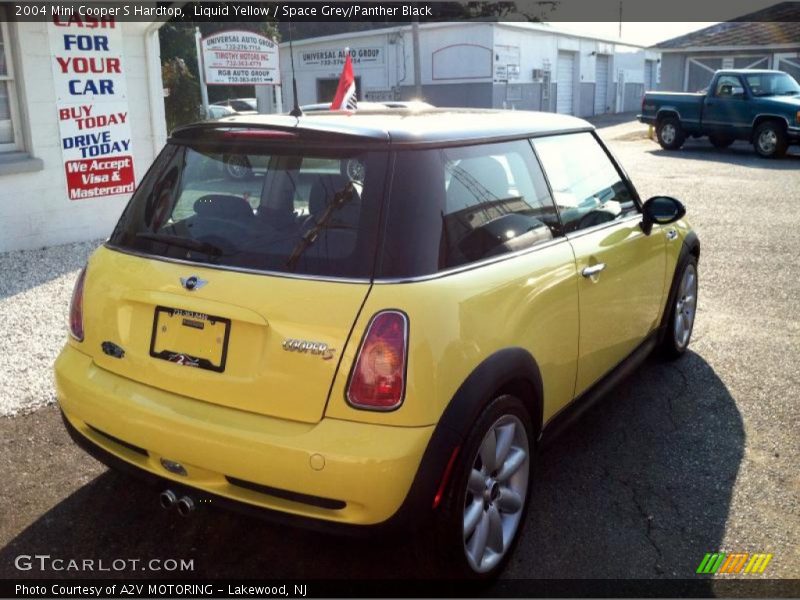 Liquid Yellow / Space Grey/Panther Black 2004 Mini Cooper S Hardtop