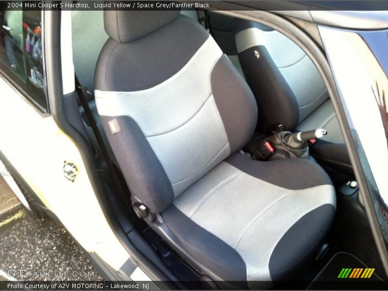 Liquid Yellow / Space Grey/Panther Black 2004 Mini Cooper S Hardtop