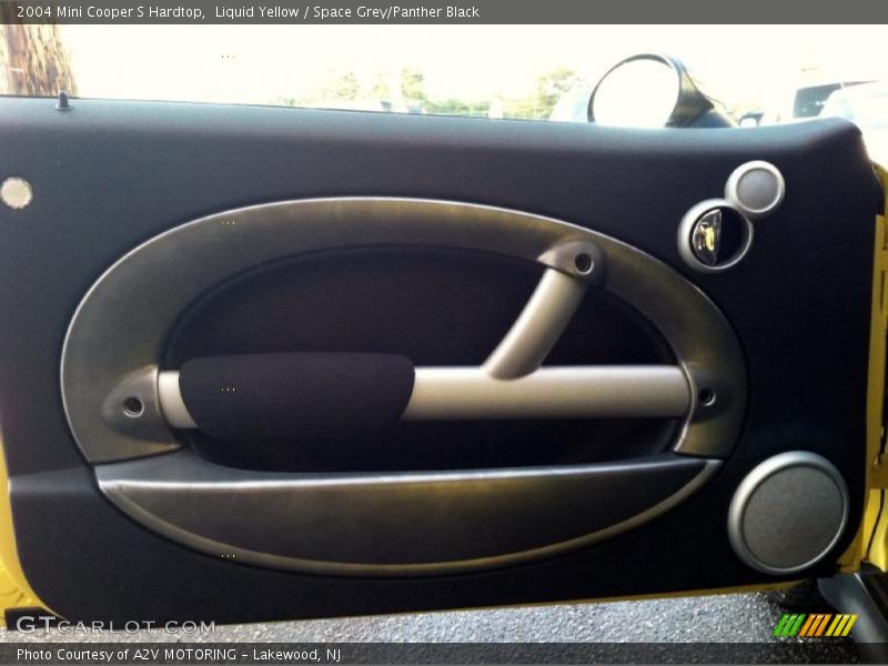 Liquid Yellow / Space Grey/Panther Black 2004 Mini Cooper S Hardtop