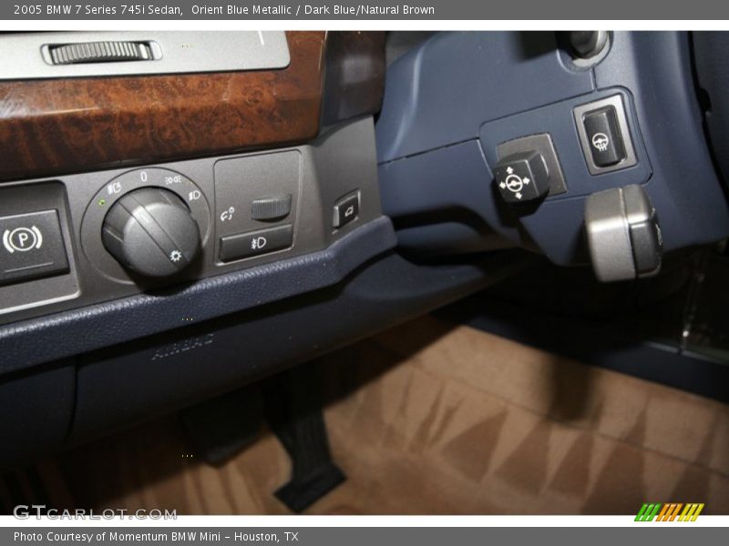 Orient Blue Metallic / Dark Blue/Natural Brown 2005 BMW 7 Series 745i Sedan