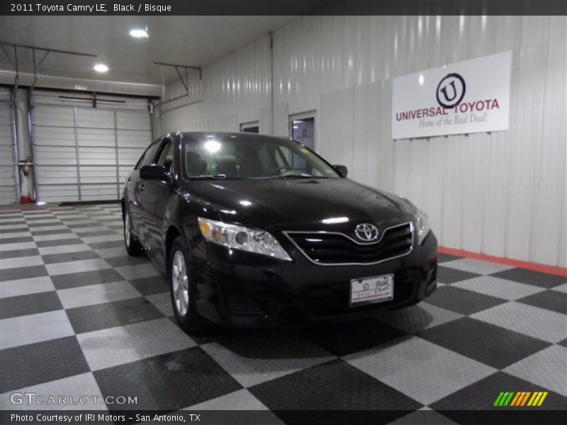 Black / Bisque 2011 Toyota Camry LE