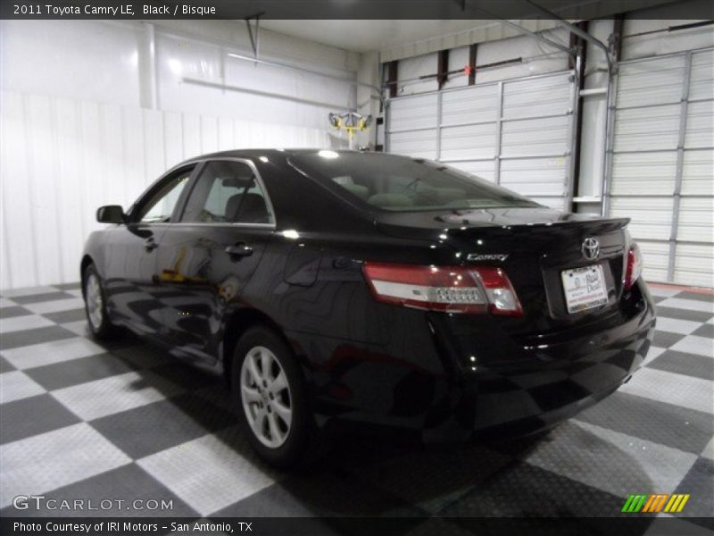 Black / Bisque 2011 Toyota Camry LE