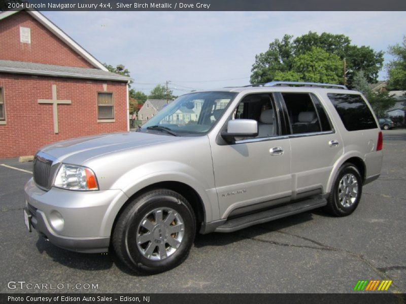 Silver Birch Metallic / Dove Grey 2004 Lincoln Navigator Luxury 4x4