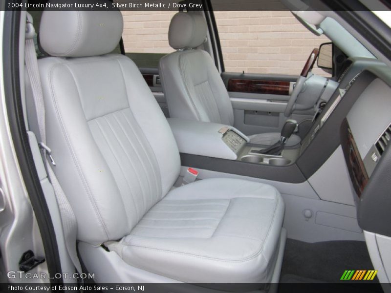 Silver Birch Metallic / Dove Grey 2004 Lincoln Navigator Luxury 4x4