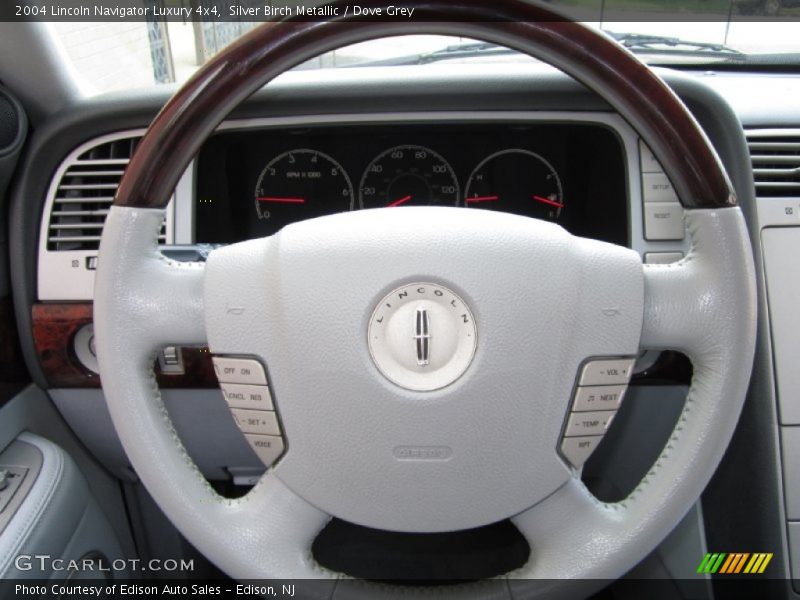 Silver Birch Metallic / Dove Grey 2004 Lincoln Navigator Luxury 4x4