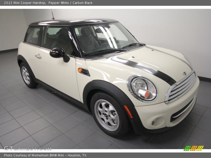 Pepper White / Carbon Black 2013 Mini Cooper Hardtop
