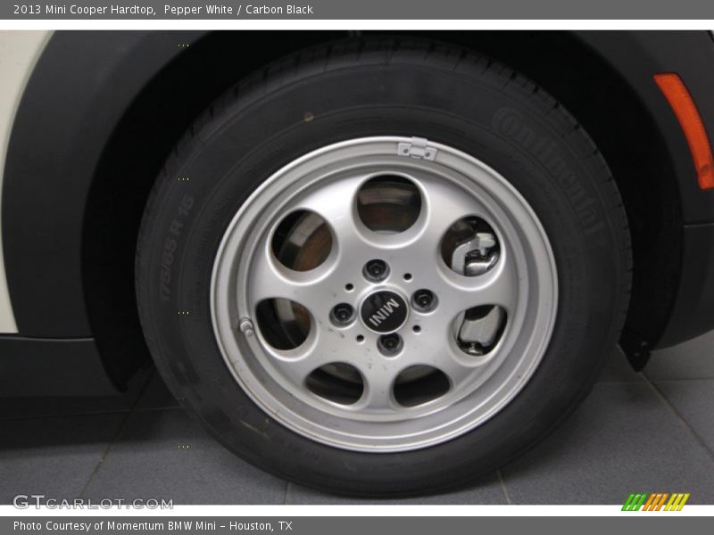 Pepper White / Carbon Black 2013 Mini Cooper Hardtop