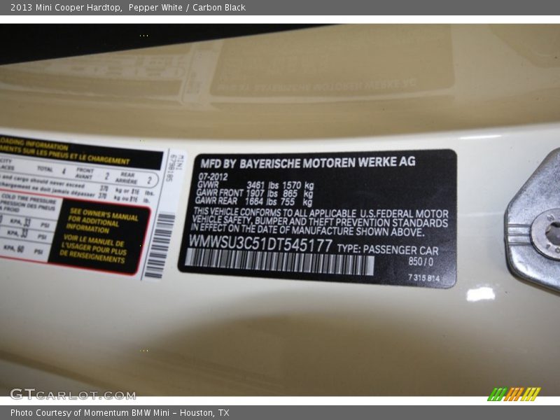 Pepper White / Carbon Black 2013 Mini Cooper Hardtop