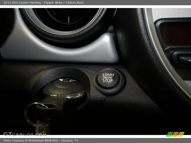 Pepper White / Carbon Black 2013 Mini Cooper Hardtop
