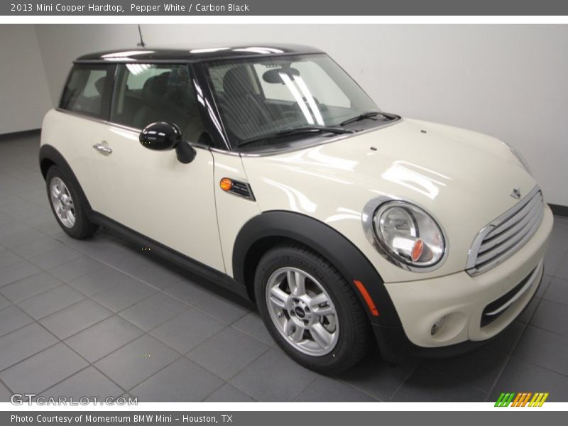 Pepper White / Carbon Black 2013 Mini Cooper Hardtop