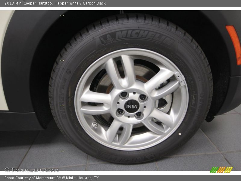 Pepper White / Carbon Black 2013 Mini Cooper Hardtop