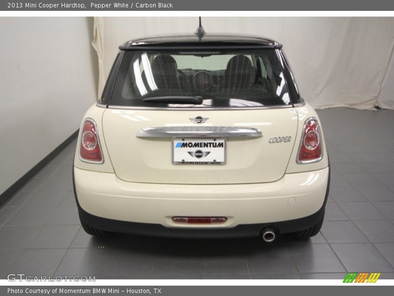 Pepper White / Carbon Black 2013 Mini Cooper Hardtop