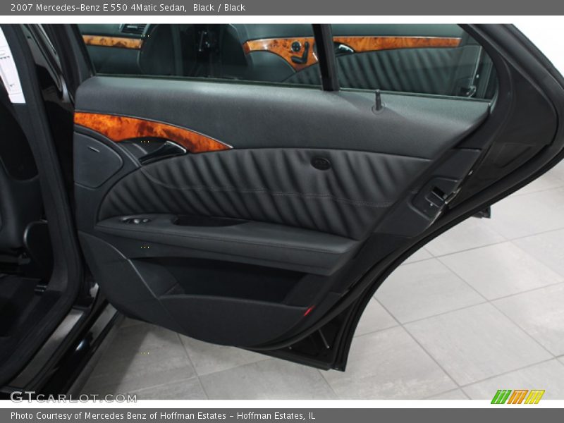 Black / Black 2007 Mercedes-Benz E 550 4Matic Sedan