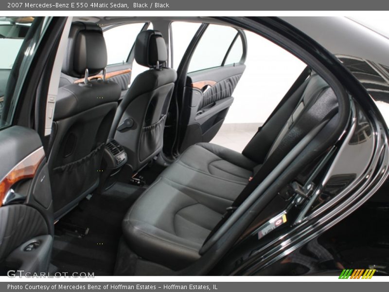 Black / Black 2007 Mercedes-Benz E 550 4Matic Sedan