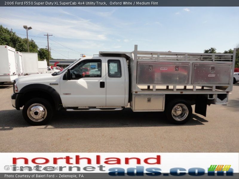 Oxford White / Medium Flint 2006 Ford F550 Super Duty XL SuperCab 4x4 Utility Truck