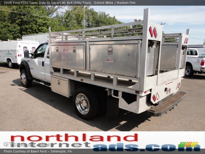 Oxford White / Medium Flint 2006 Ford F550 Super Duty XL SuperCab 4x4 Utility Truck
