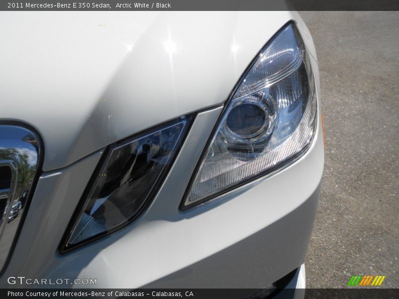 Arctic White / Black 2011 Mercedes-Benz E 350 Sedan