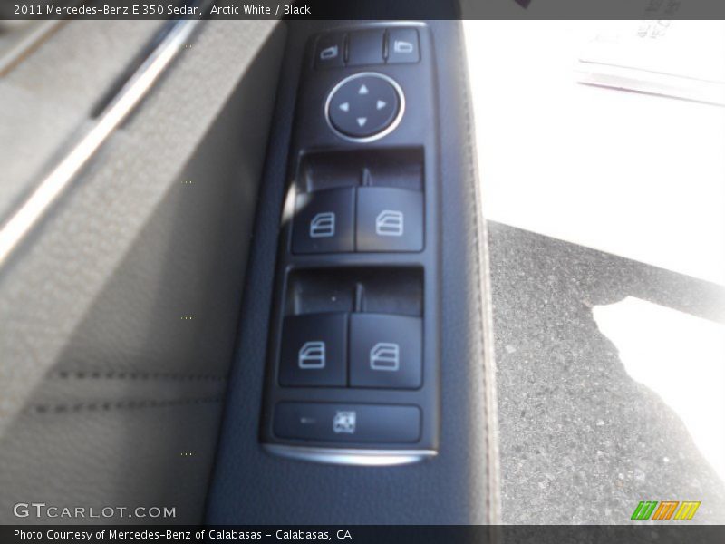 Arctic White / Black 2011 Mercedes-Benz E 350 Sedan
