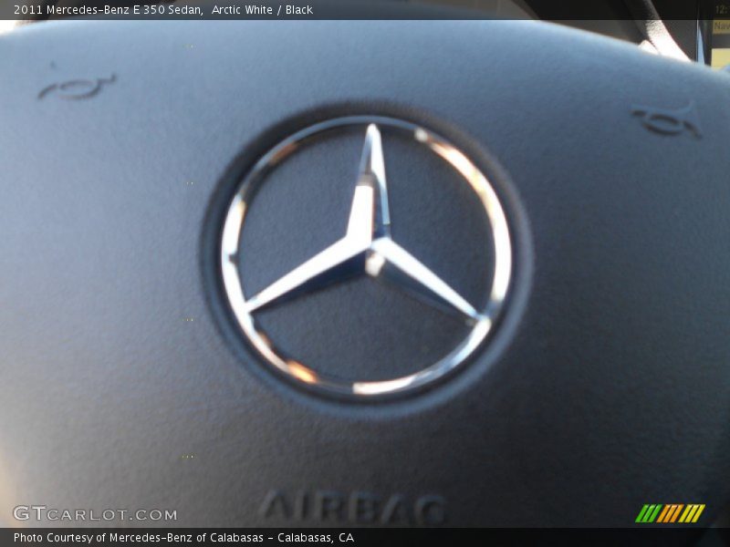 Arctic White / Black 2011 Mercedes-Benz E 350 Sedan