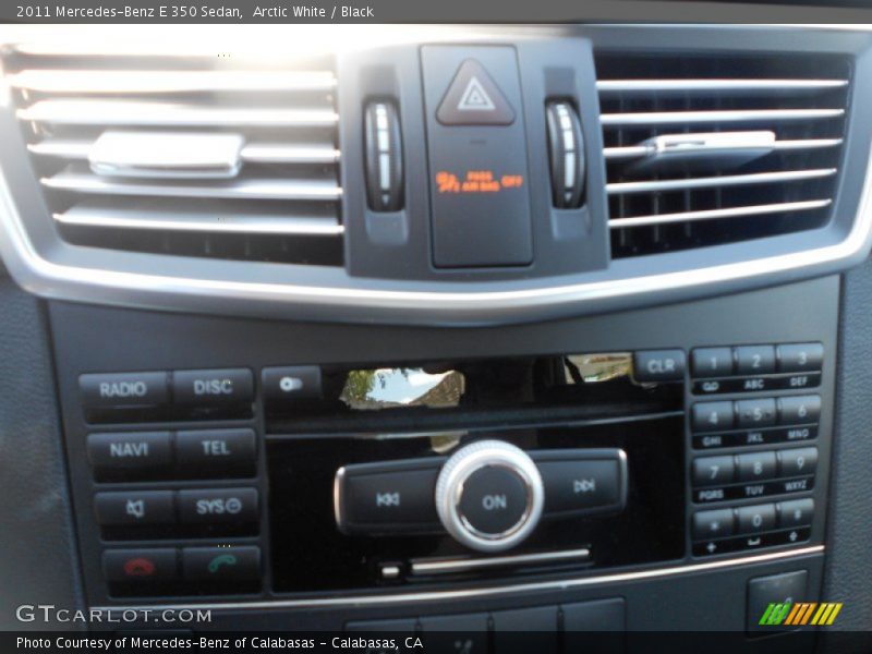 Arctic White / Black 2011 Mercedes-Benz E 350 Sedan
