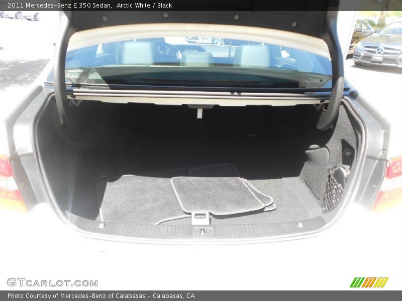 Arctic White / Black 2011 Mercedes-Benz E 350 Sedan