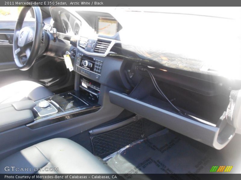 Arctic White / Black 2011 Mercedes-Benz E 350 Sedan