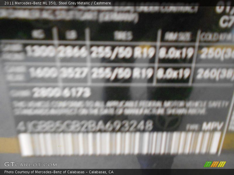 Steel Grey Metallic / Cashmere 2011 Mercedes-Benz ML 350