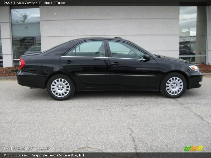 Black / Taupe 2003 Toyota Camry XLE