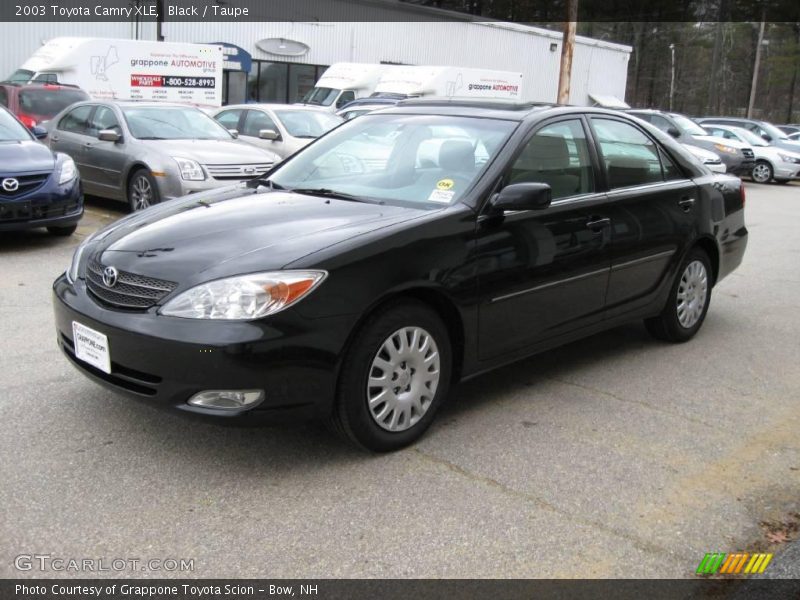 Black / Taupe 2003 Toyota Camry XLE