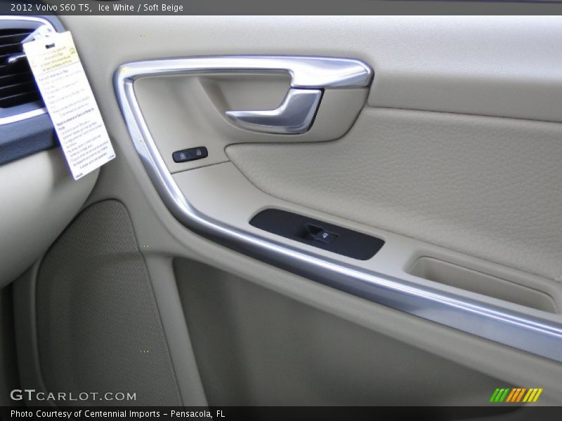 Ice White / Soft Beige 2012 Volvo S60 T5