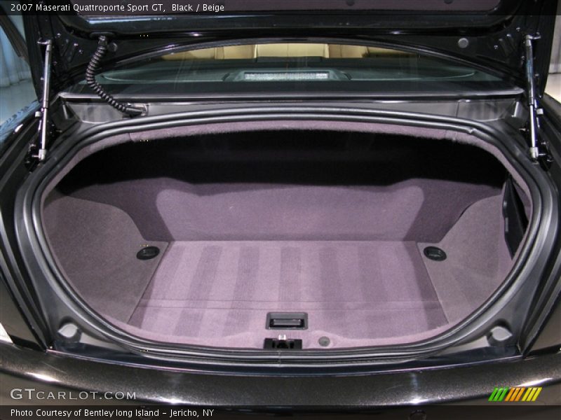  2007 Quattroporte Sport GT Trunk