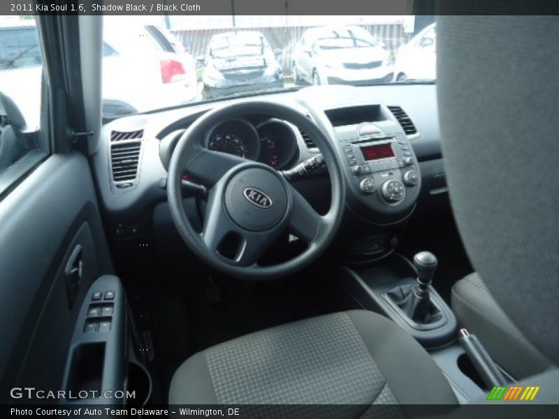 Shadow Black / Black Cloth 2011 Kia Soul 1.6