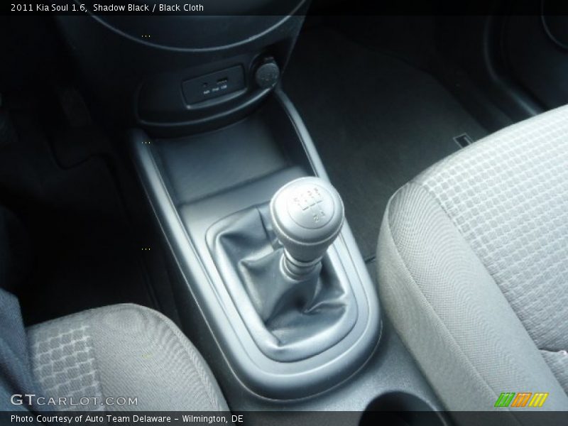Shadow Black / Black Cloth 2011 Kia Soul 1.6