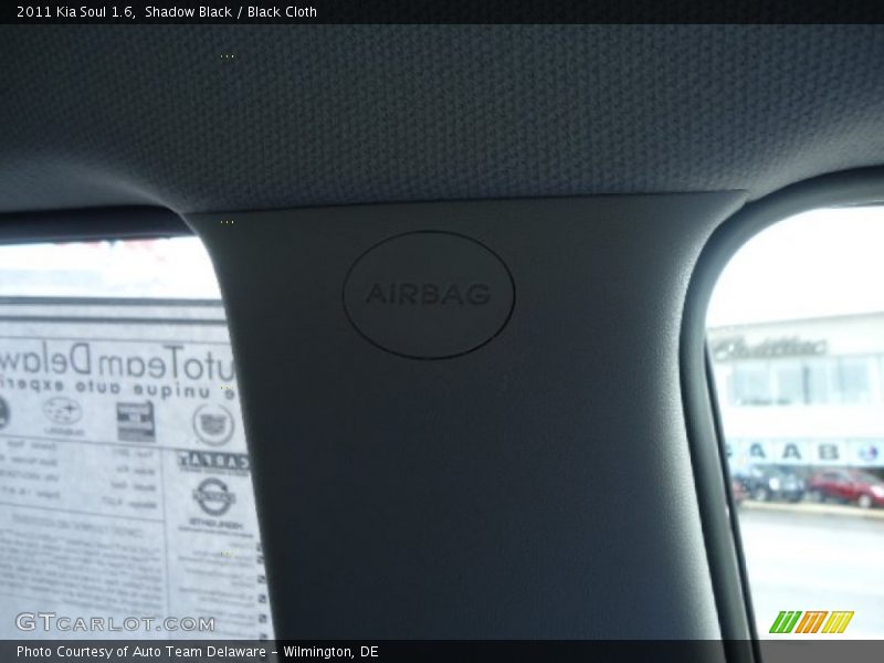 Shadow Black / Black Cloth 2011 Kia Soul 1.6