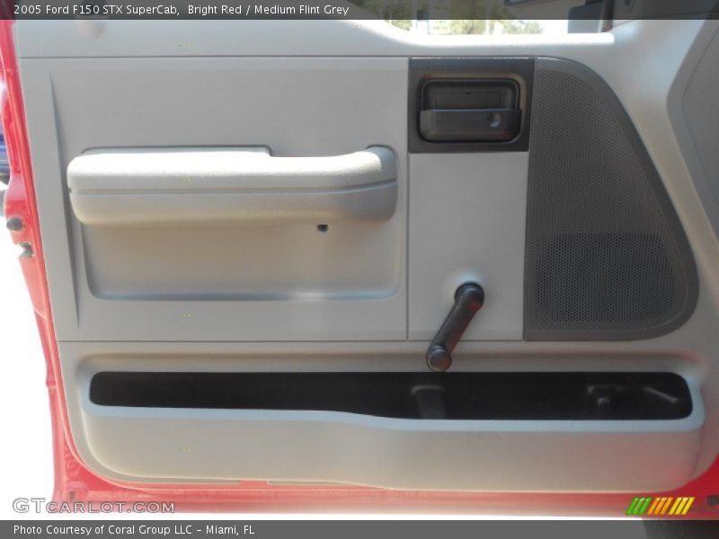Bright Red / Medium Flint Grey 2005 Ford F150 STX SuperCab