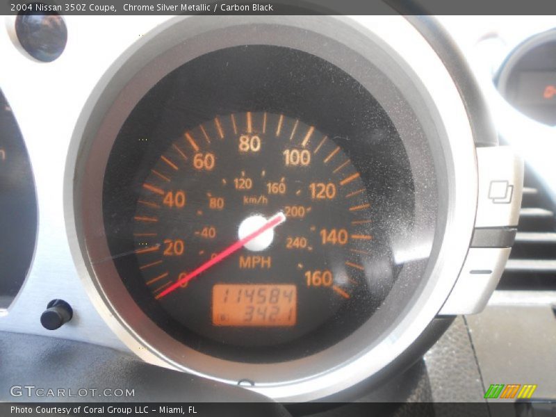 Chrome Silver Metallic / Carbon Black 2004 Nissan 350Z Coupe