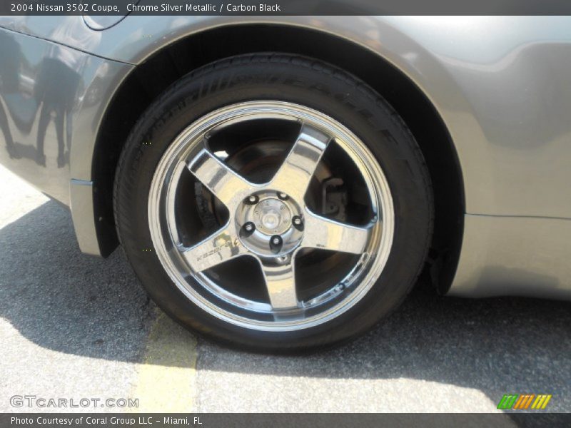 Chrome Silver Metallic / Carbon Black 2004 Nissan 350Z Coupe