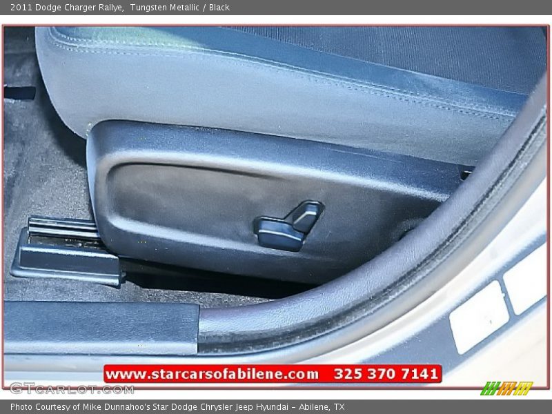 Tungsten Metallic / Black 2011 Dodge Charger Rallye