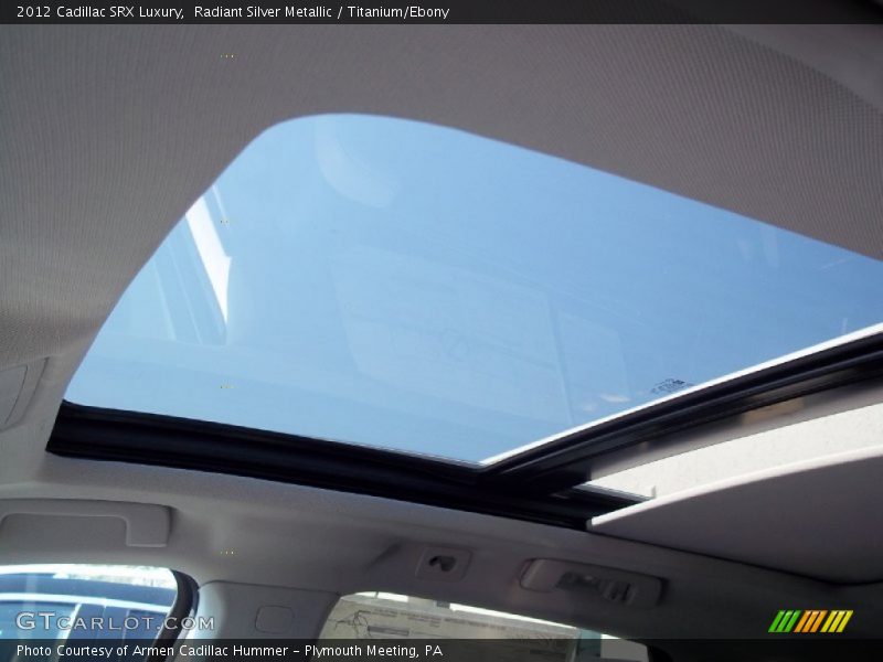 Radiant Silver Metallic / Titanium/Ebony 2012 Cadillac SRX Luxury