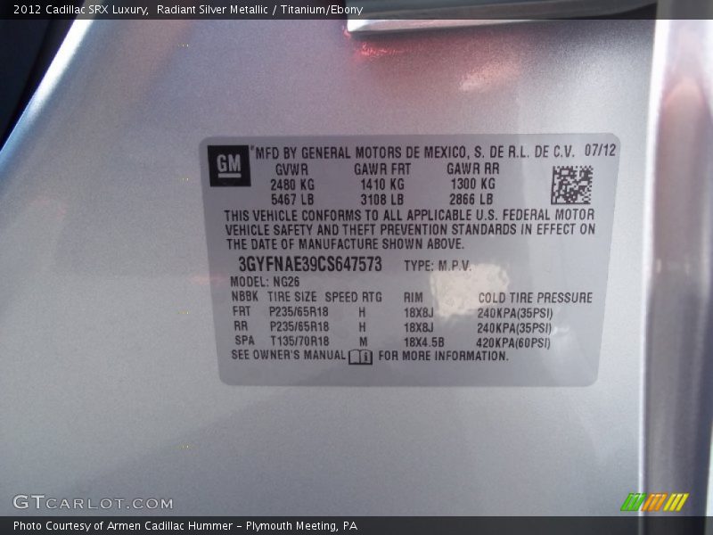 Radiant Silver Metallic / Titanium/Ebony 2012 Cadillac SRX Luxury