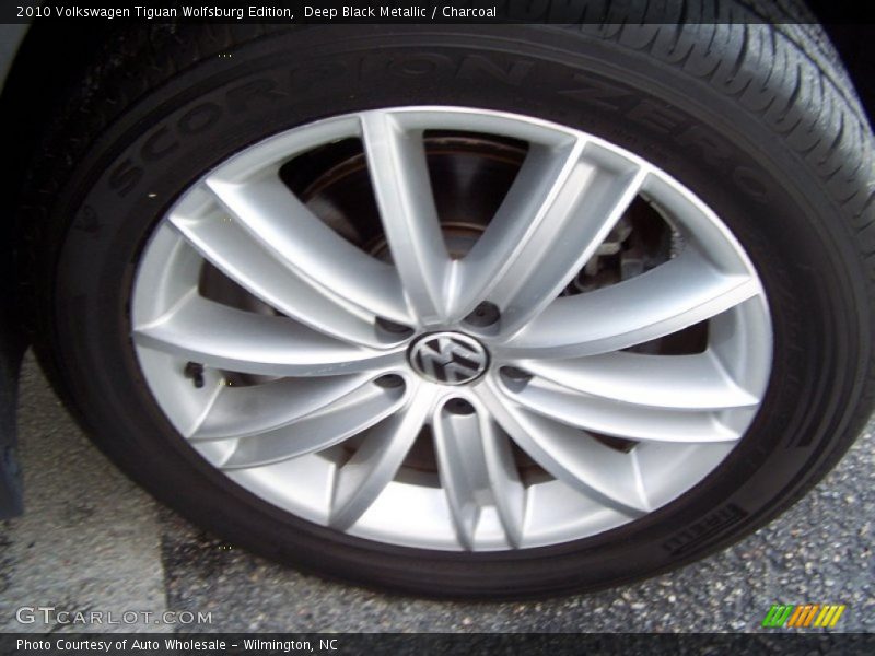 Deep Black Metallic / Charcoal 2010 Volkswagen Tiguan Wolfsburg Edition