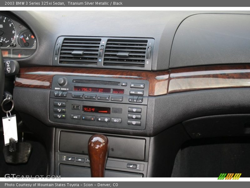 Titanium Silver Metallic / Black 2003 BMW 3 Series 325xi Sedan