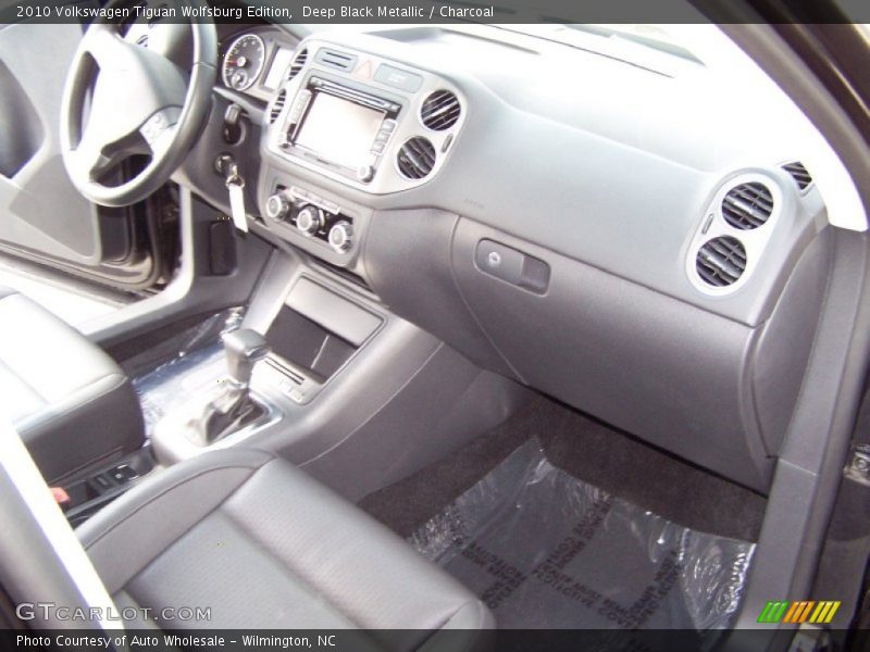 Deep Black Metallic / Charcoal 2010 Volkswagen Tiguan Wolfsburg Edition