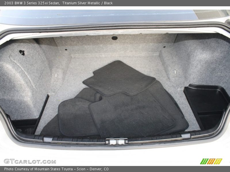 Titanium Silver Metallic / Black 2003 BMW 3 Series 325xi Sedan