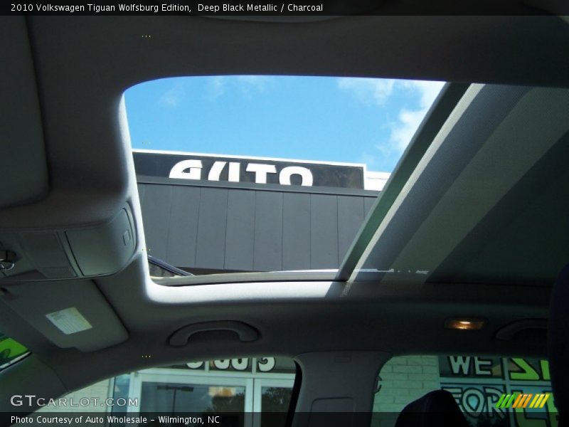 Deep Black Metallic / Charcoal 2010 Volkswagen Tiguan Wolfsburg Edition