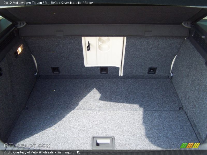 Reflex Silver Metallic / Beige 2012 Volkswagen Tiguan SEL
