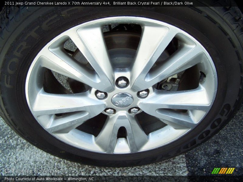 Brilliant Black Crystal Pearl / Black/Dark Olive 2011 Jeep Grand Cherokee Laredo X 70th Anniversary 4x4