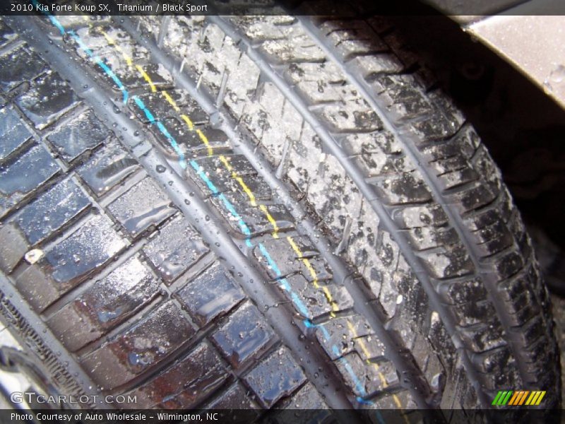 Titanium / Black Sport 2010 Kia Forte Koup SX